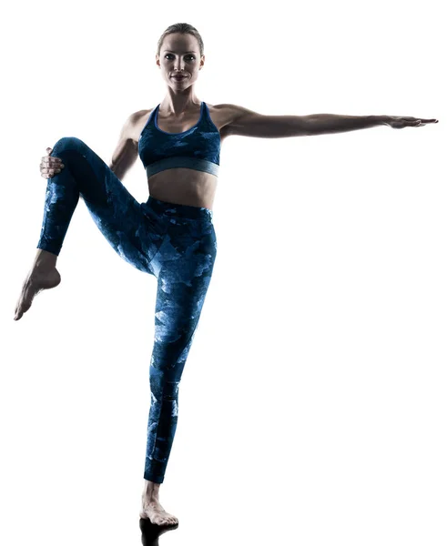 Frau Fitness Pilates übt Silhouette — Stockfoto