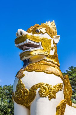 Chinthe heykel Shwedagon Pagoda Yangon Myanmar