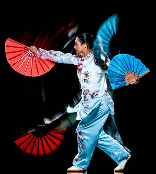 Kobieta Tai Chi Chuan tadjiquan postawy na białym tle malarstwo światło — Zdjęcie stockowe