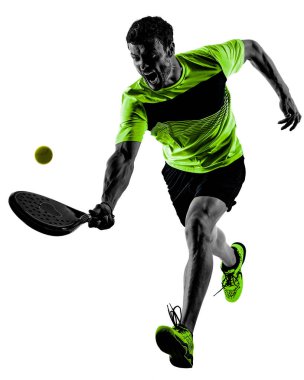 Padel tenis oyuncu izole adam beyaz arka plan