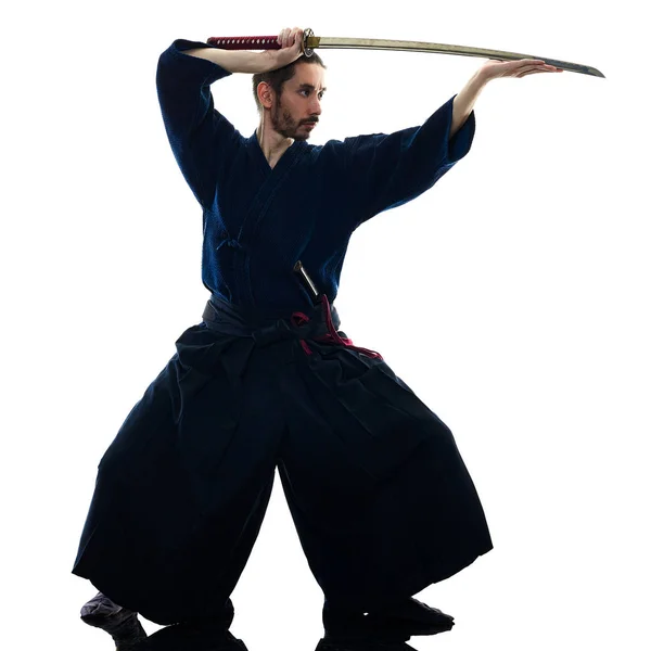 Man laido Katori Shinto Ryu geïsoleerde schaduw silhouet witte achtergrond — Stockfoto