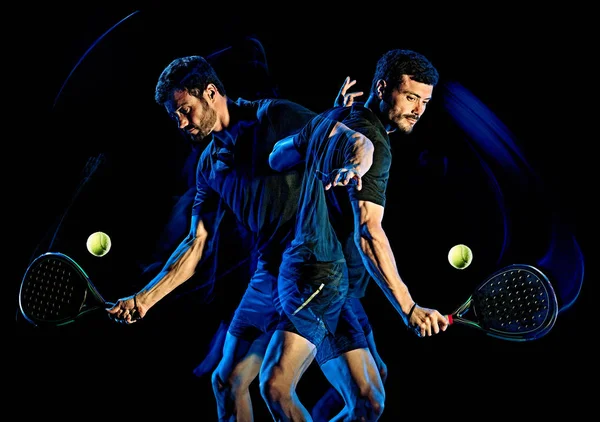 垫网球运动员男子轻画孤立的黑色背景 — 图库照片