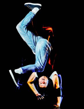 genç adam hip hop break dansçı izole komplike breakdans