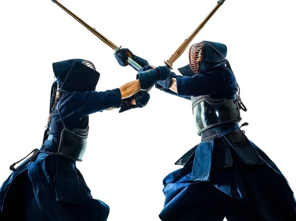 Kendo combattants des arts martiaux silhouette isolé blanc bacground — Photo