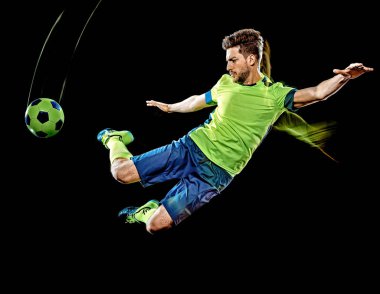 Kafkasyalı futbolcu siyah arka plan ışıklandırma resmini izole etti