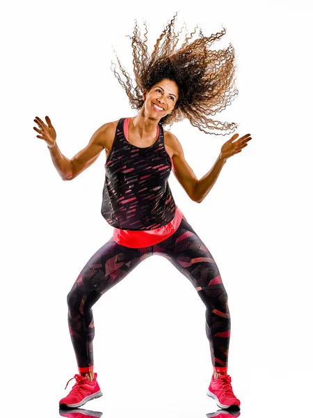 Жінка кардіо танцівниця танцює фітнес вправи ізольовані білий фон — стокове фото