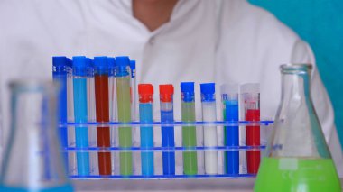 Laboratuvar, deli, Doktor, deli, bilim adamı, eğlence, kimyager, adam, cam, ekipman, tıp, tıp, bilim, araştırma, mizah, test, kimya, kimya, bilimsel, keşif, laboratuvar, deney, şişesi, Gözlük, mikroskop, kabı, tepki, Profesör,