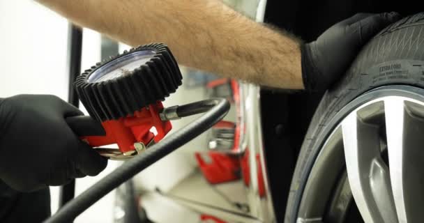 Професійна Зміна Шин Змінює Захист Автомобільних Накопичувачах Tyre Використанням Різних — стокове відео