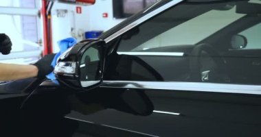 Araba için siyah paspaslar Kuru Temizlik, elektrikli süpürge kir, pembe kauçuk eldiven, araba yıkama kaldırır. Araba seramik Işçisi araba pencerelerini seramik (koruyucu yağmur örtüsü) bir tabaka uygular. Konsept: nano koruma, farklı aksesuarlar, koruma