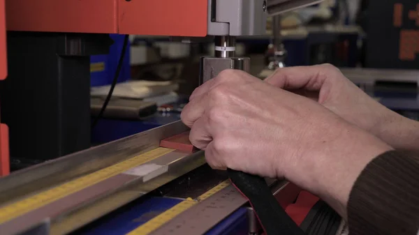 Industrial Garment Factory Special Laser Cutting Fabric Cuts Out Certain — Stock Photo, Image