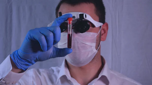 Laboratory Work Doctor Holds Syringe Medical Mask Glasses Takes Test — Stock Photo, Image