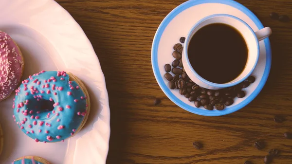 Una Niña Una Mujer Toma Una Foto Comida Desayuno Café — Foto de Stock