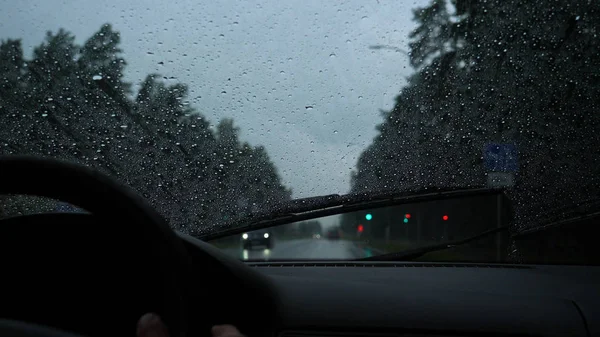 Goutte Pluie Sur Fond Vitré Voiture Vue Sur Route Travers — Photo