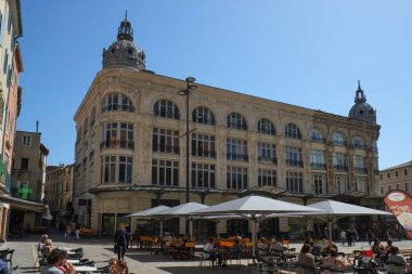 Narbonne, Fransa'nın ortasındaki bir kare