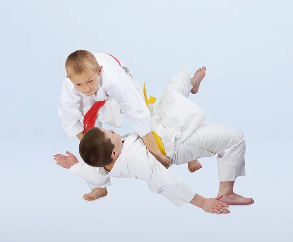 Judo Lança Estão Treinando Meninos Judogi — Fotografia de Stock