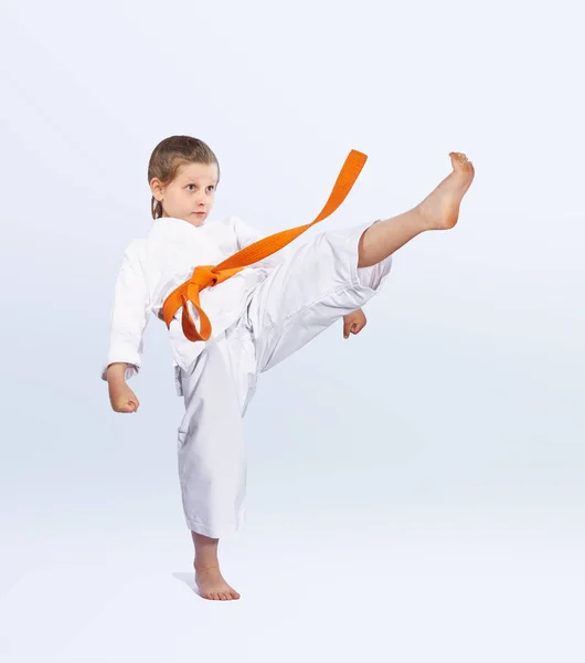 Karategi Karateka Girl Beats Kick Leg — Stock Photo, Image