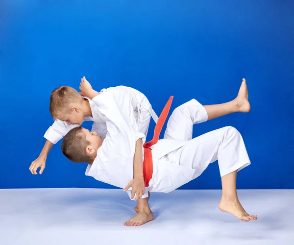 Athlètes Sont Entraînements Lancers Judo Images De Stock Libres De Droits