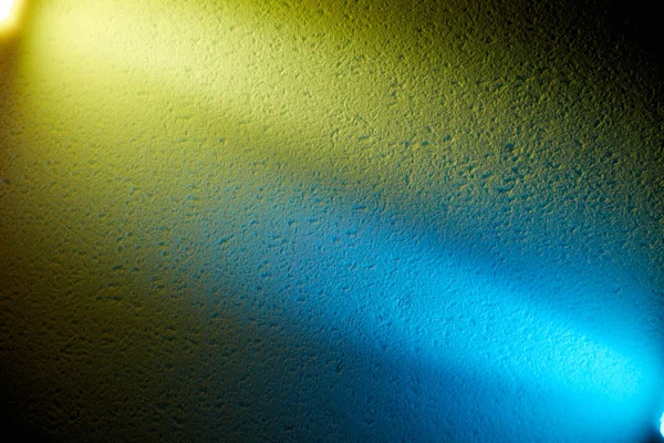 Luce Gialla Blu Delle Lanterne Dividono Sfondo Due Parti — Foto Stock