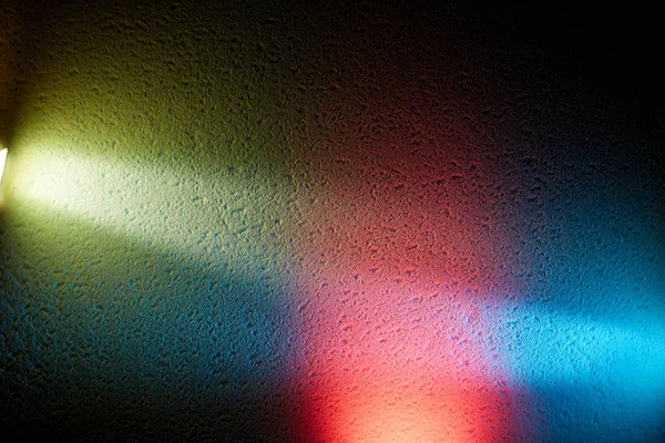 Red Glow Separates Blue Yellow Beam Light — Stock Photo, Image