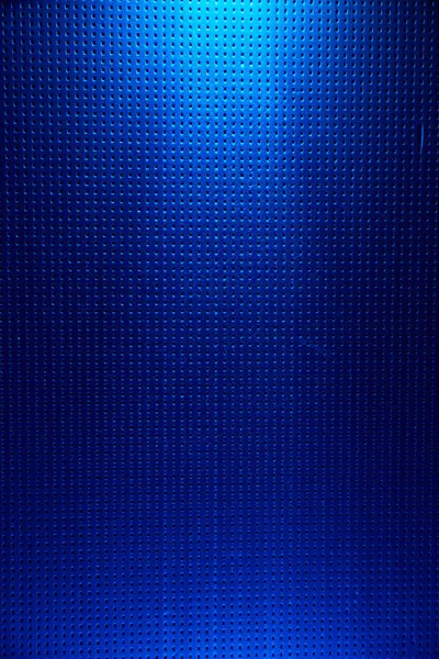 Mavi arka plan yukarıdan açık mavi dağınık ışık ile aydınlatılır