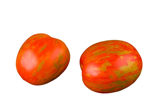 Rengarenk domates alışılmadık doğal desenli. Beyaz arka plan üzerinde izole güzel sıradışı iki domates. 