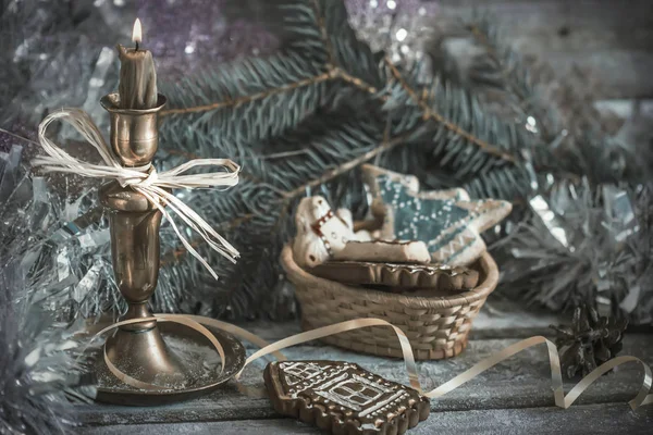 Vánoční Ozdoby Svíčky Glas Koule Dřevěné Pozadí — Stock fotografie