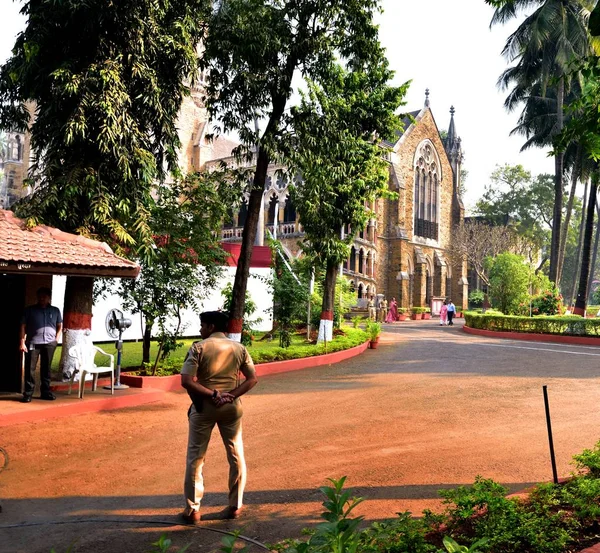 Mumbai India Januari 2017 Sentry Duty Buiten High Court — Stockfoto