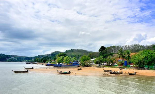 Phuket Thaïlande Janvier 2017 Bateaux Longue Queue Ferries Sur Plage — Photo