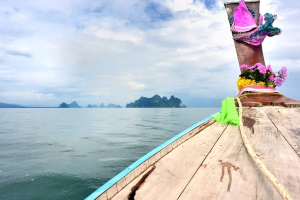 Pucket Tailândia Janeiro 2017 Flores Barco Cauda Longa — Fotografia de Stock