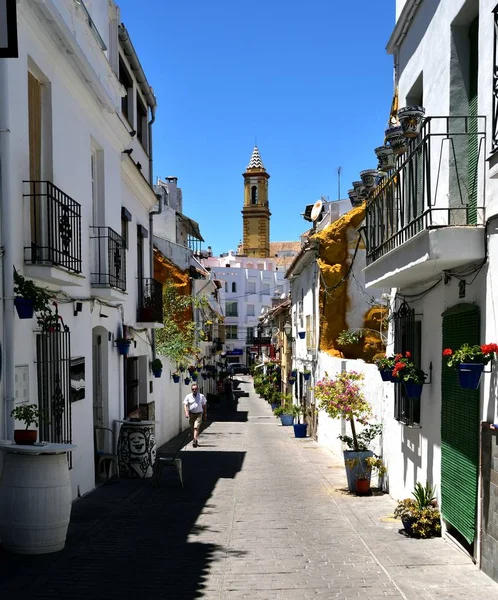 Macetas Balcones Que Bordean Calle Estepona Junio 2017 —  Fotos de Stock