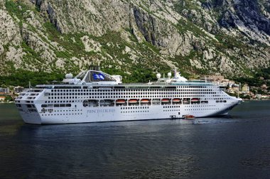 Deniz prenses, Kotor, Montengero: 18 Temmuz - deniz Princess adlı çapa Kotor Bay