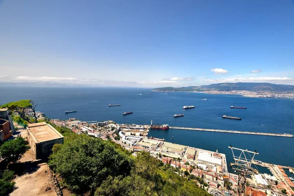 Tankery Očekáváte Alongise Gibralter — Stock fotografie