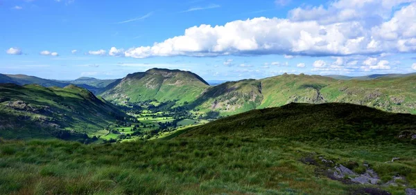 Vale Dovedale Para Place Fell — Fotografia de Stock