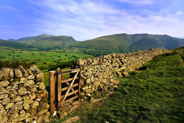 Timber Gate Dry Stone Wall — Stock Photo, Image