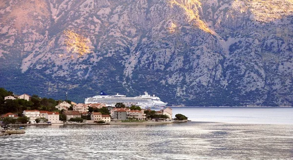 Kotor Bay Montengero Julho 2018 Estrela Norueguesa Chegando Kotor Bay — Fotografia de Stock