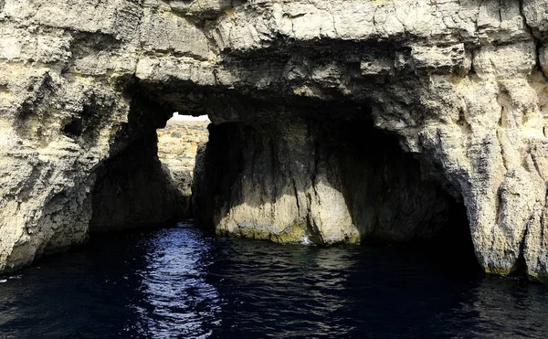 Falésias Cavernas Comino — Fotografia de Stock