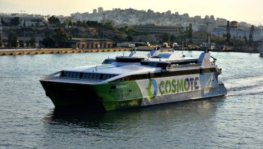 Piraeus, Atina, Yunanistan-7 Temmuz 2018; Piraeus limanından Hellenic Seaway Highspeed 4