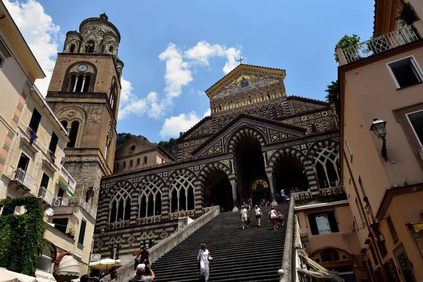 Amalfi Italia Luglio 2018 Turisti Nella Cattedrale Sant Andrea Apostolo — Foto Stock