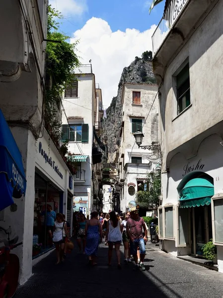 Amalfi Italia Luglio 2018 Famiglie Visita Alla Città Amalfi — Foto Stock