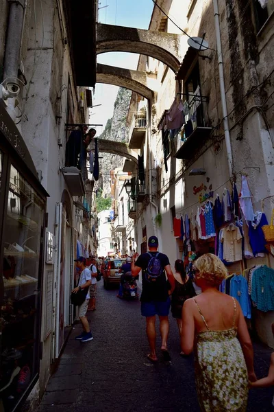 Amalfi Italien Juli 2018 Familien Besuchen Die Stadt Amalfi — Stockfoto