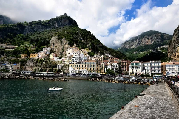 Amalfi Itay 12Th July 2018 Busy Harbour Amalfi — стоковое фото