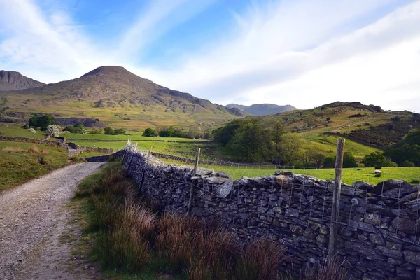 The road to the Old Man of Consiton — Stock Photo, Image