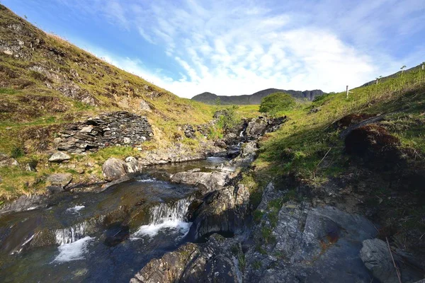 Somre Cove Beck og affaldsskifer - Stock-foto