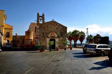 Chiesa Sant'Antonio akşam güneşinde