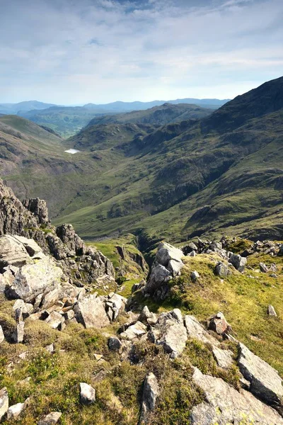 Vue imprenable depuis le sommet de Lingmell Fell — Photo