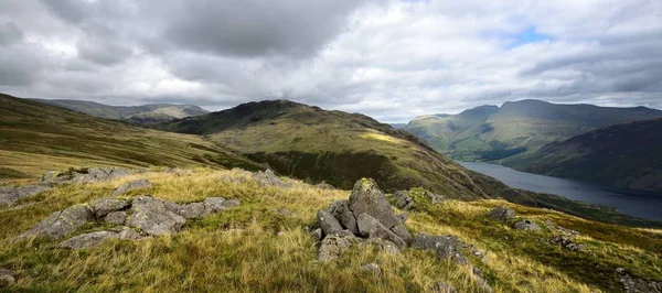 Högsta fjäll i England från Buckbarrow — Stockfoto