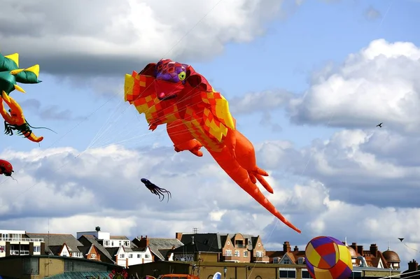 Dragon kites in a line — Stock Photo, Image