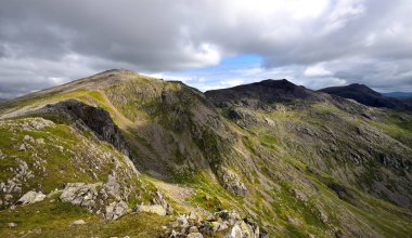 Slide Side'dan Scafell Pike'a kadar olan sırt çizgisi