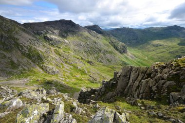 Hafif Taraftan Scafells'in yamaçları
