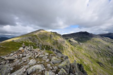 Slide Side'dan Scafell Pike'a kadar olan sırt çizgisi